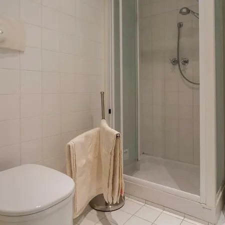 Sleep 2 - Central Station Apartment Milan