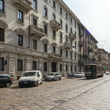 Sleep 2 - Central Station Apartment Milan